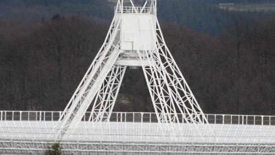 Eerste meervoudige snelle radioflits van buiten Melkweg ontdekt