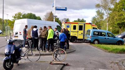 Scooterrijder gewond na aanrijding met auto