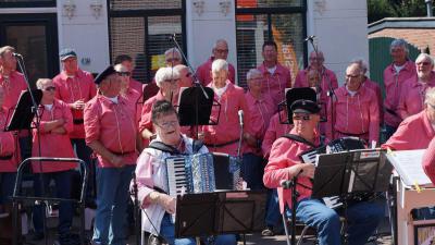 Shanty straatfestival Joure trekt veel publiek