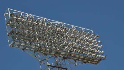 Lichtmasten De Kuip weigeren dienst