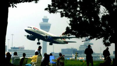 spotters-schiphol-vliegtuig-verkeerstoren