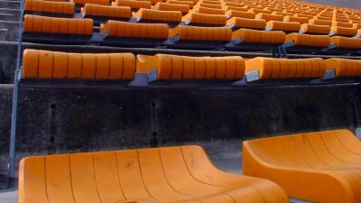 Foto van stoeltjes in voetbalstadion | Archief EHF