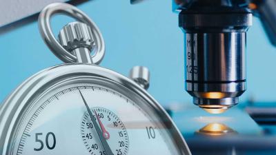stopwatch-microscoop-coronavirus