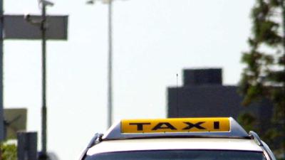 taxi-schiphol-daklicht
