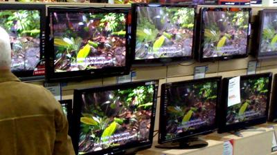 Foto van digitale televisies in winkel | Archief EHF