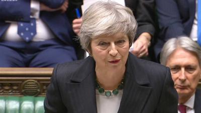 Vijf regeringsleden dienen ontslag in na voorlopige Brexitdeal May 
