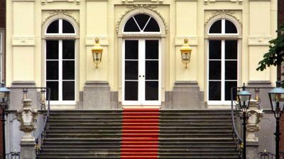 Opknapbeurt paleis Huis ten Bosch valt 4,1 miljoen euro duurder uit
