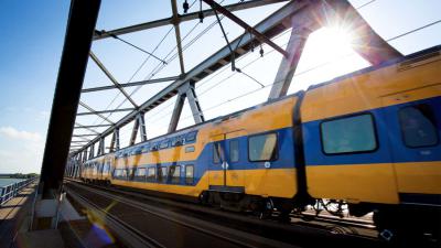Treinverkeer Moerdijkbrug na hapering dan toch weer hervat