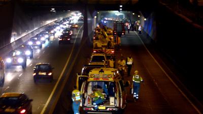 Foto van oefening in Coentunnel in donker | Archief EHF