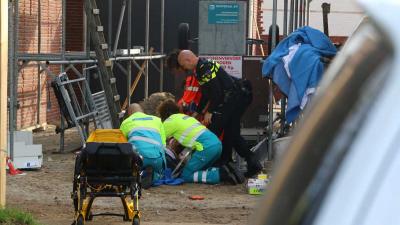 Man gewond na val van steiger in Schijndel