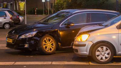 Voorwiel breekt af na aanrijding