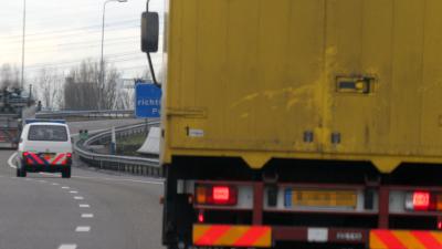 Vreemdelingen aangetroffen in vrachtwagen De Meern