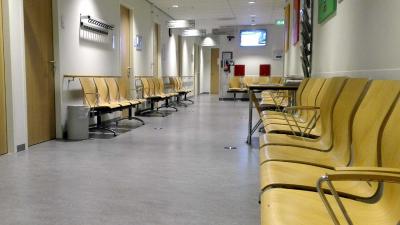wachtruimte-ziekenhuis-arts-zorg