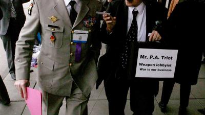 Protest tegen wapenbeurs in RAI Amsterdam