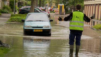 Foto van overstroming straten | Flashphoto | www.flashphoto.nl