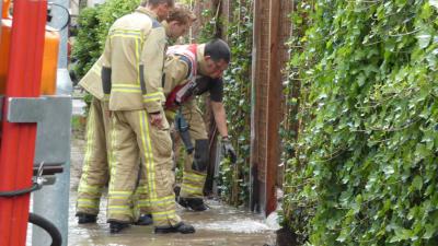 wateroverlast-tuin-waterleiding