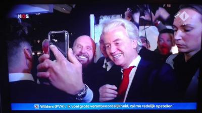 wilders-verkiezingen-selfie