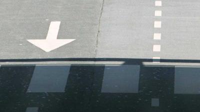 Oversteken op zebrapad  Het slachtoffer stak zaterdagavond  rond 19.50 uur over bij een zebrapad. Daar werd de man aangereden door de automobiliste. Het slachtoffer is per ambulance overgebracht naar het ziekenhuis. De vrouw is naar het politiebureau meeg