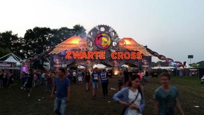 Zwarte Cross camping geopend