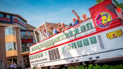 Ouderen crossen mee op de Zwarte Cross